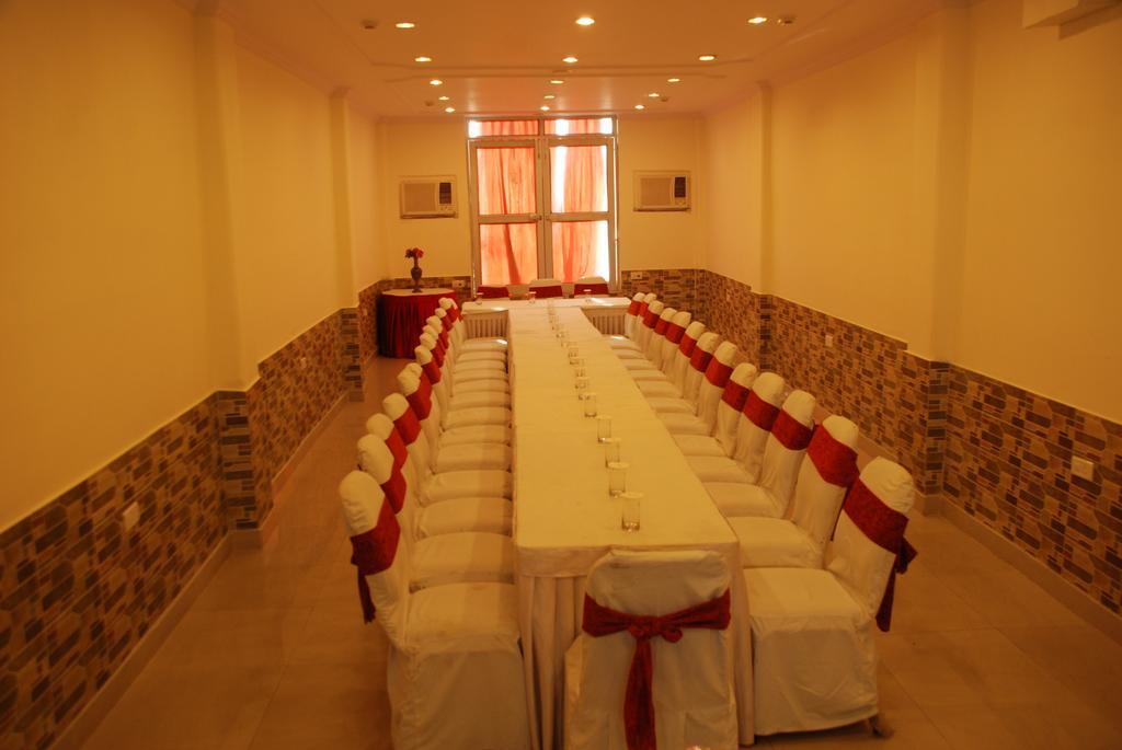 Hotel Ganga Ratan Agra  Exterior photo